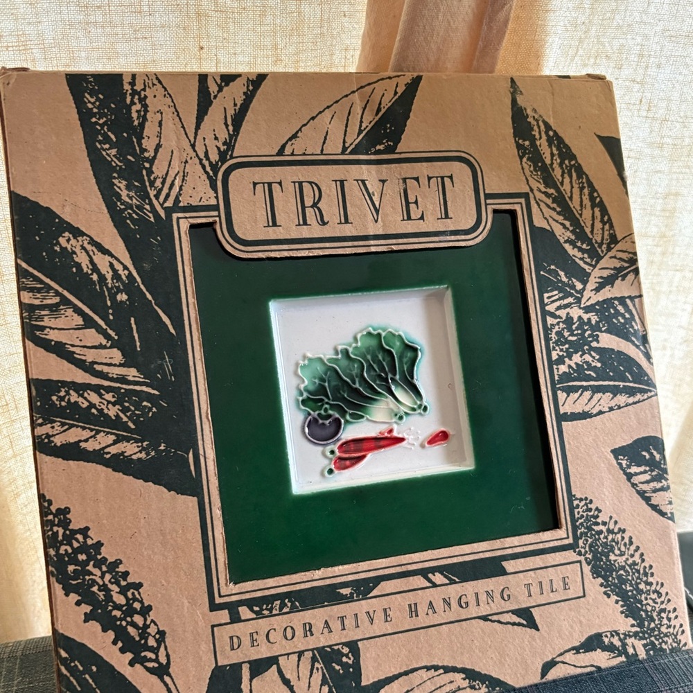 Wall Hanging Tile Vegetable Trivet